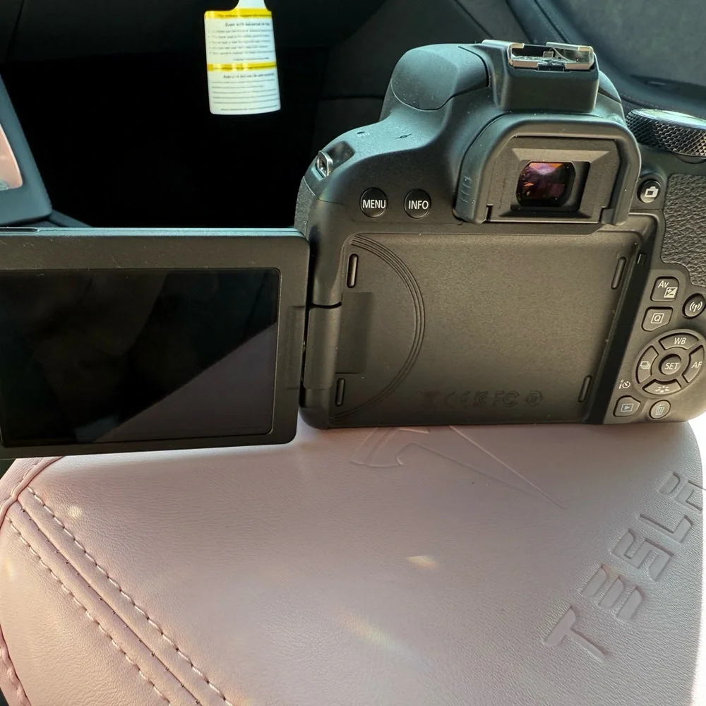 Canon EOS Rebel T7i DSLR Camera - Black